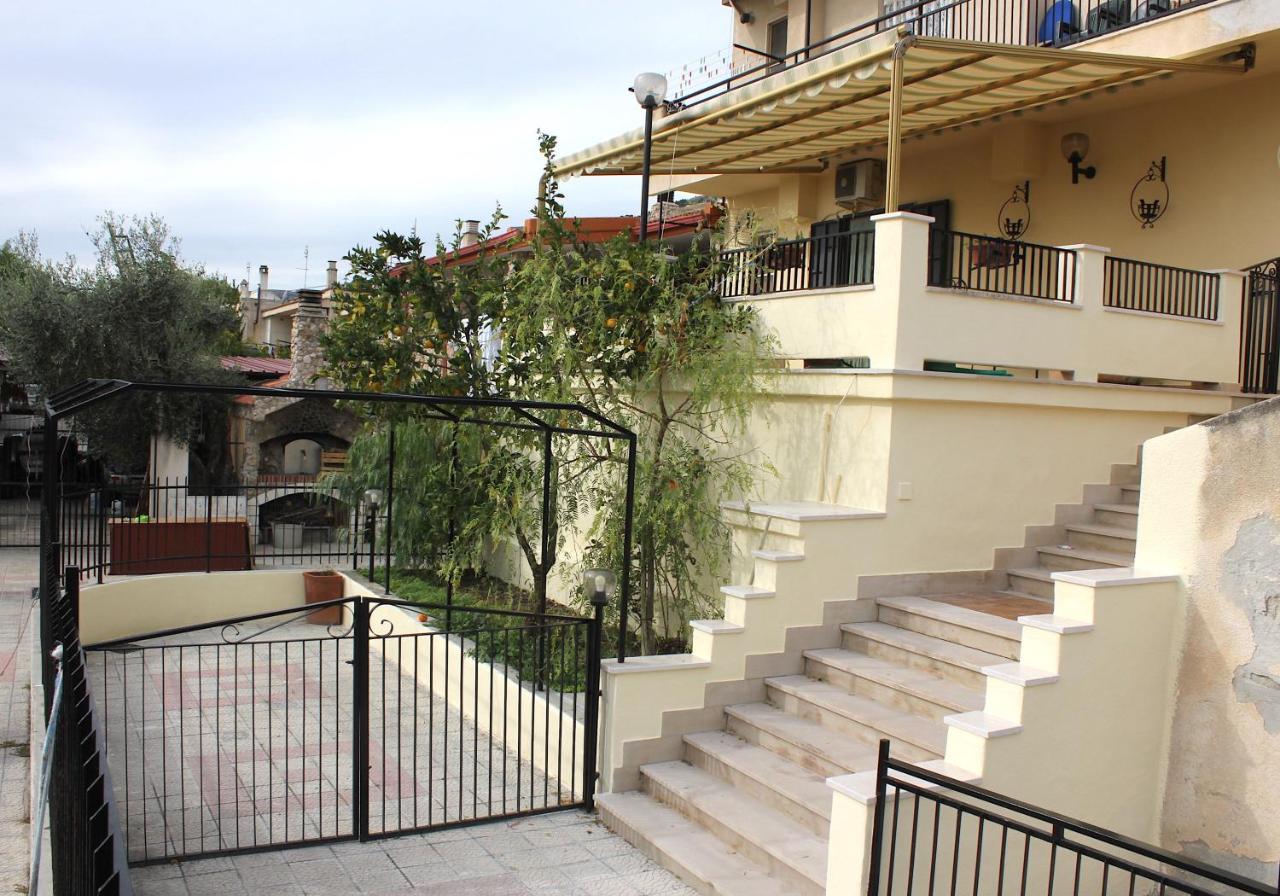 Home With Amazing View Monte Sant'Angelo Bagian luar foto